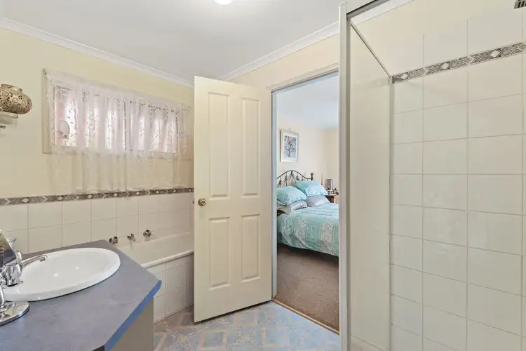 Sixth view of Homely house listing, 5 Ming Court, Kangaroo Flat VIC 3555