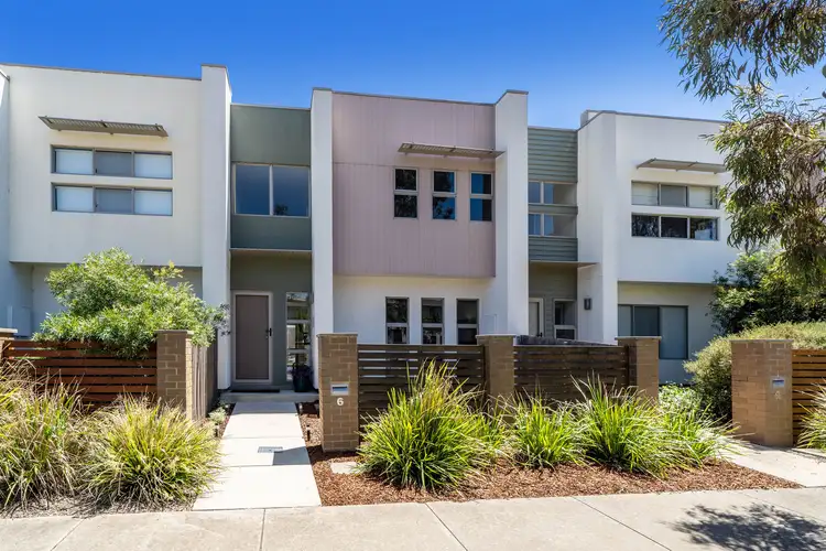 6 Fennessy Way, Forde ACT 2914