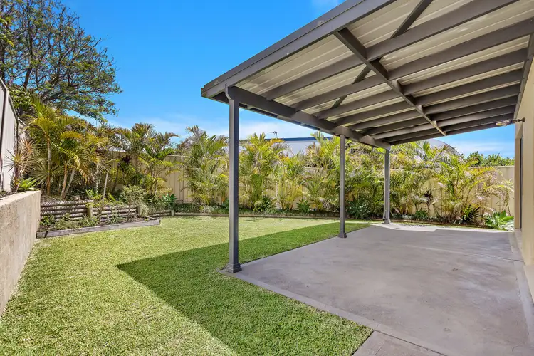 Fifth view of Homely villa listing, 2/14 Merimbula Close, Flinders NSW 2529