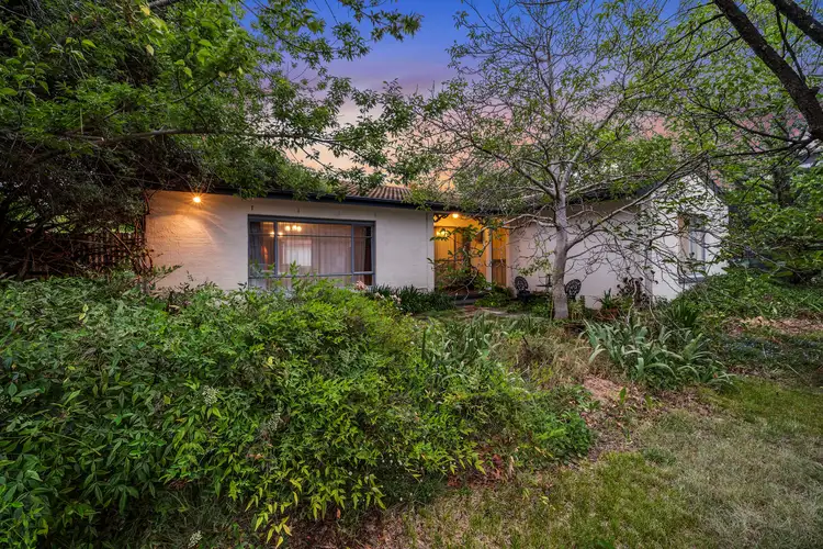 2 Coolac Place, Braddon ACT 2612