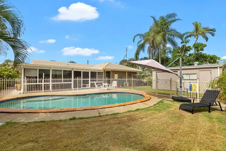 200 Truro Street, Urangan QLD 4655
