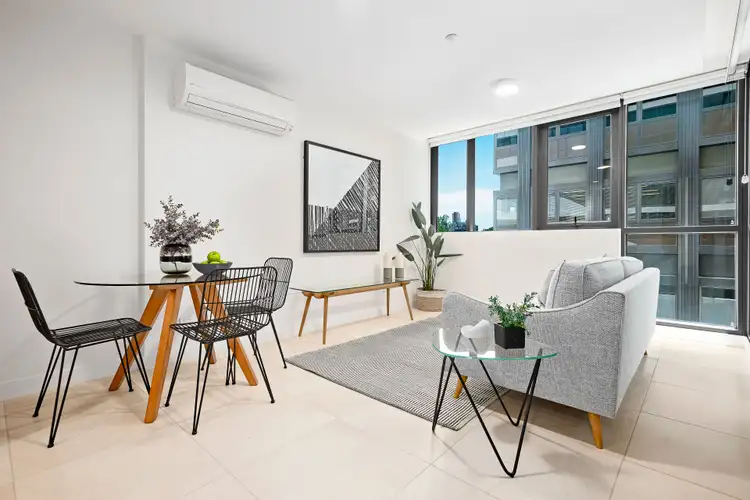 304/12 Queens Road, Melbourne VIC 3004