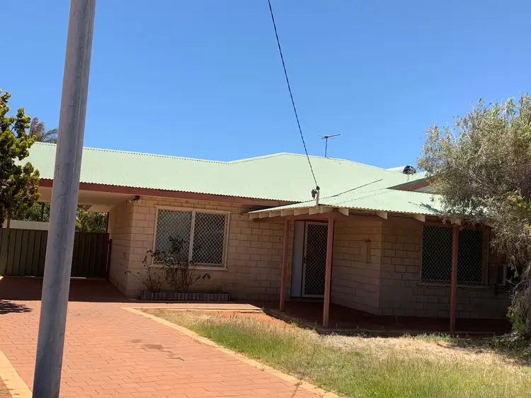 27 Granberry, Carnarvon WA 6701