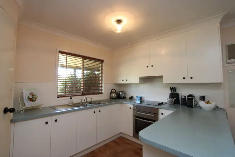 64 Greaves Street, Inverell NSW 2360
