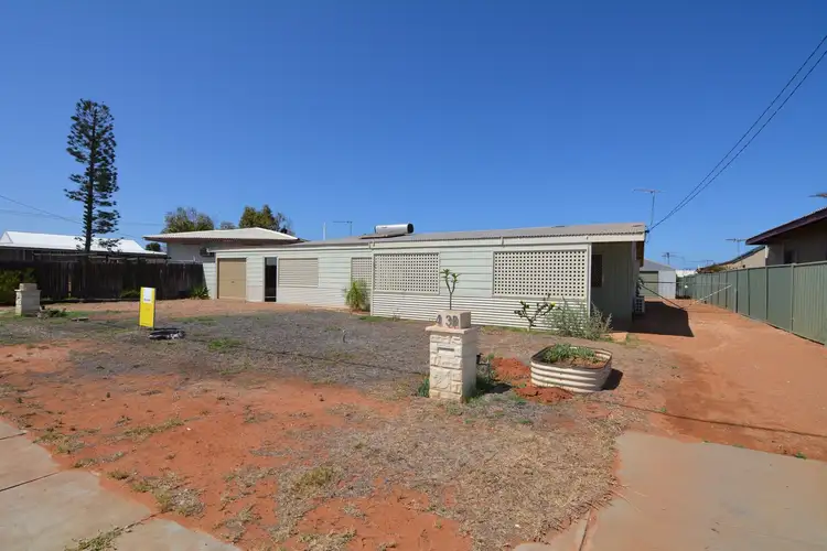 43 Dempster Road, Carnarvon WA 6701