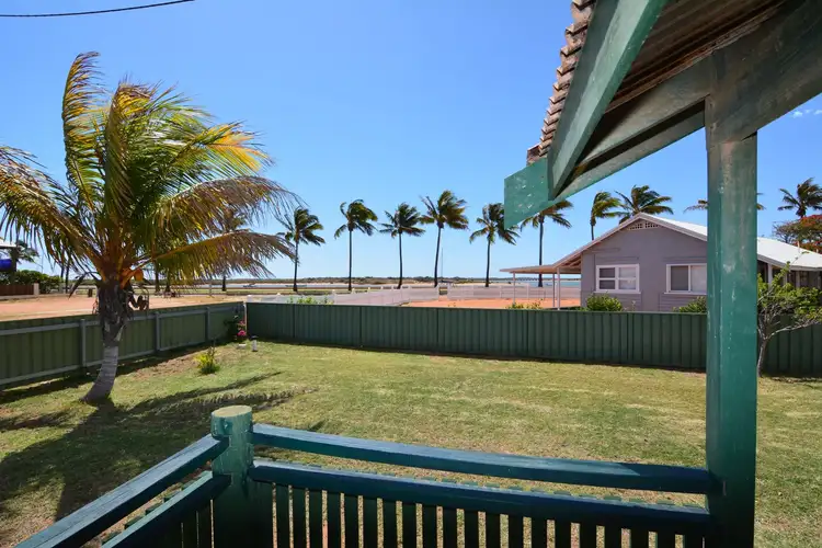5 Crowther Street, Carnarvon WA 6701