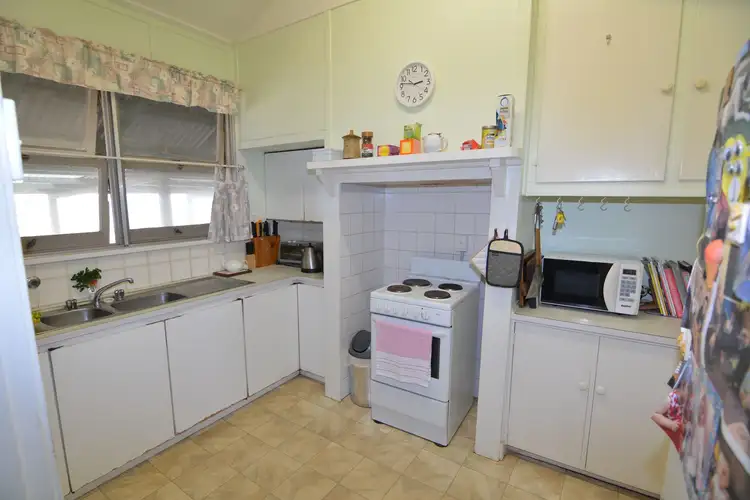Sixth view of Homely house listing, 5 Crowther Street, Carnarvon WA 6701
