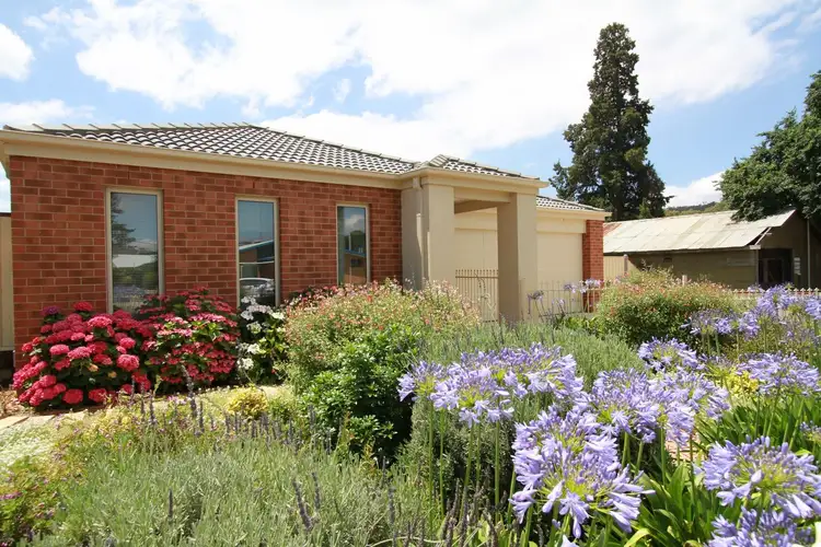 6 Herriot, Heathcote VIC 3523