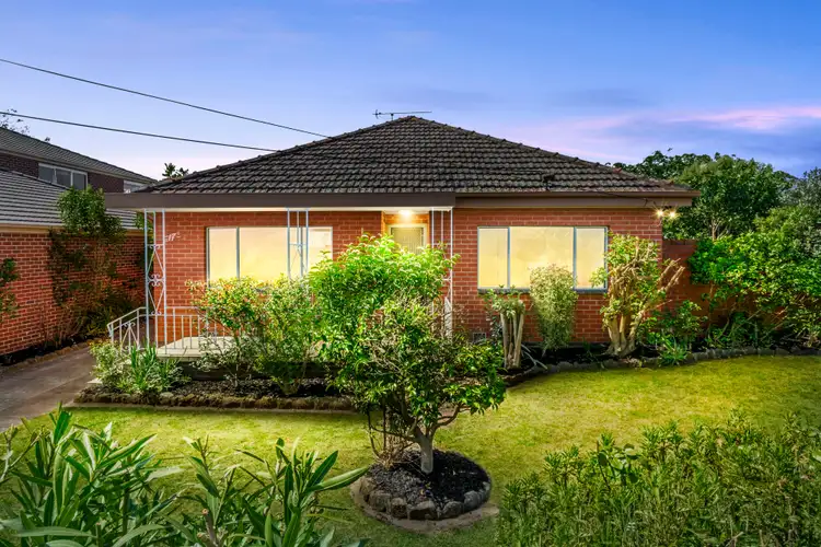 17 Vernon Street, Huntingdale VIC 3166