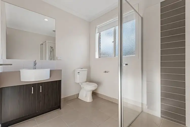 Fourth view of Homely house listing, 32 Ballybunion Avenue, Craigieburn VIC 3064