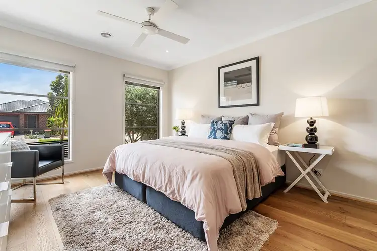 Fifth view of Homely house listing, 8 Lion Chase, Craigieburn VIC 3064
