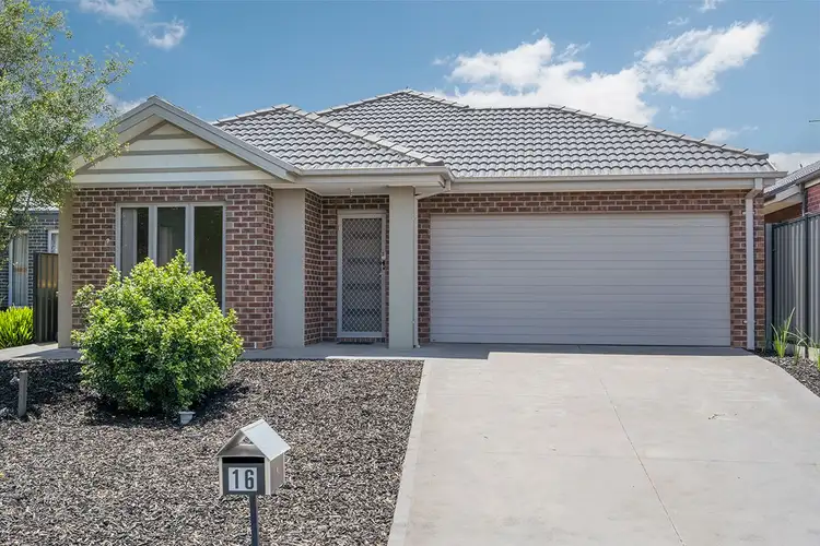16 Hollows Court, Craigieburn VIC 3064