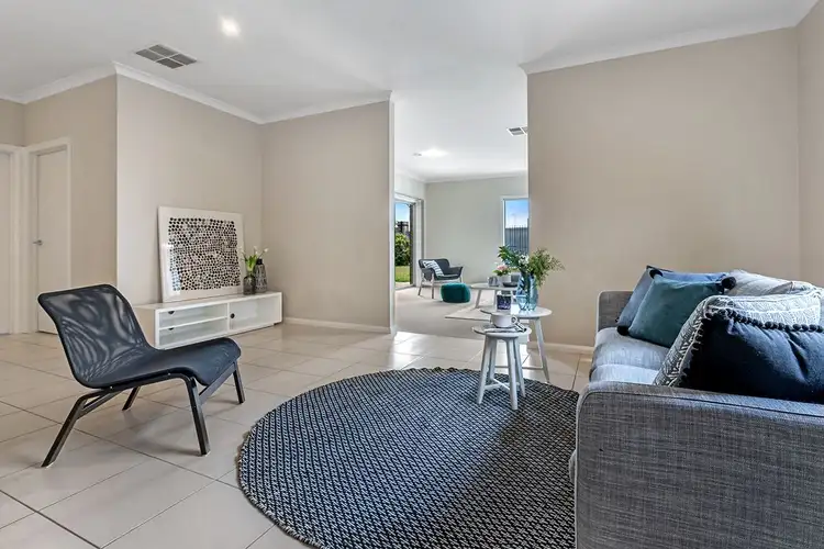 Sixth view of Homely house listing, 16 Hollows Court, Craigieburn VIC 3064