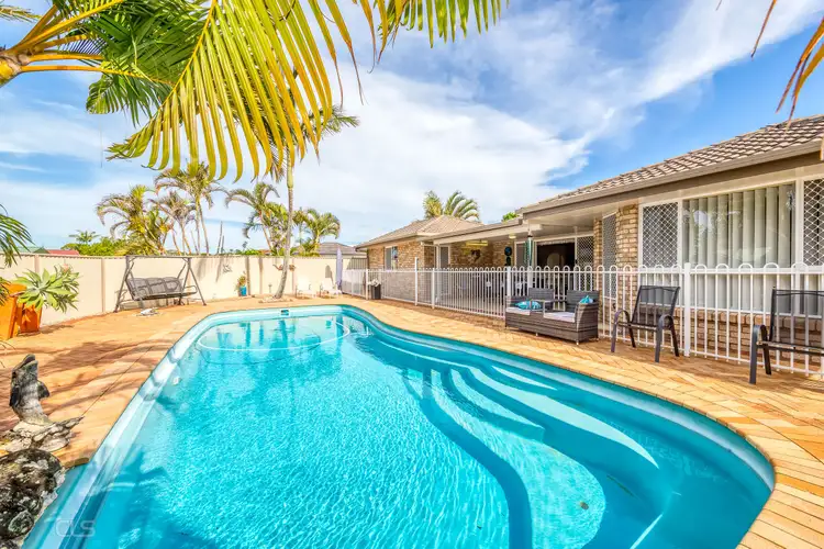 Second view of Homely house listing, 2 Loftus Place, Sandstone Point QLD 4511