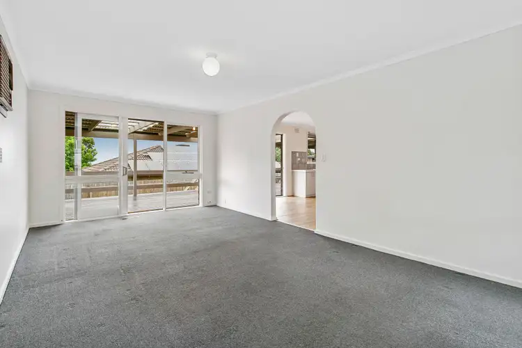 Fifth view of Homely house listing, 34 William-Perry Close, Endeavour Hills VIC 3802