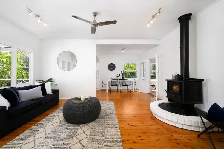 12 Maitland Bay Drive, Killcare Heights NSW 2257