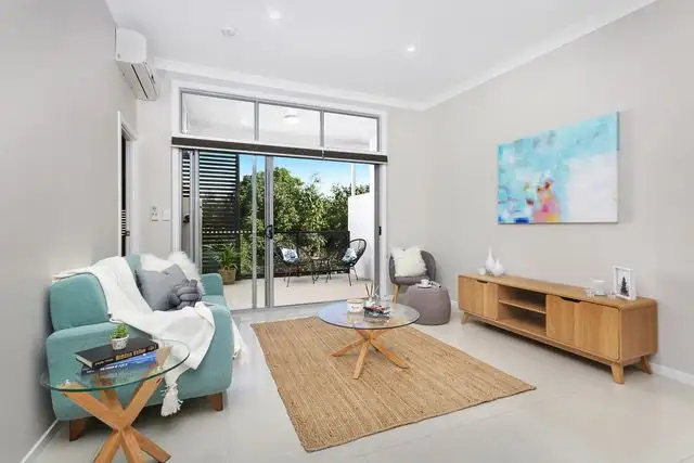 Fourth view of Homely unit listing, 4/19 Manson Parade, Yeronga QLD 4104