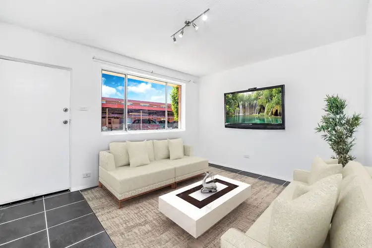 Main view of Homely unit listing, 5/39 Thuralilly Street, Queanbeyan NSW 2620