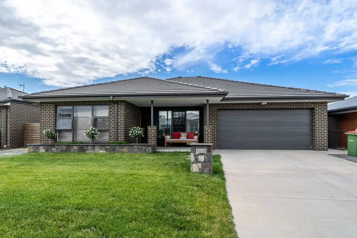 Main view of Homely house listing, 7 Griffiths Link, Googong NSW 2620