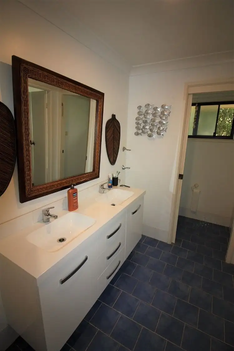 Fifth view of Homely house listing, 10 The Pannicle, Manyana NSW 2539