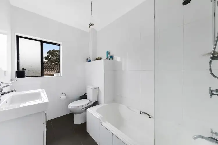 Sixth view of Homely block of units listing, 1,2,3/22 Coogee Avenue, The Entrance North NSW 2261