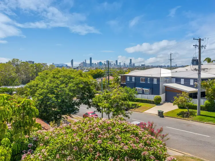 31 Martha Street, Camp Hill QLD 4152