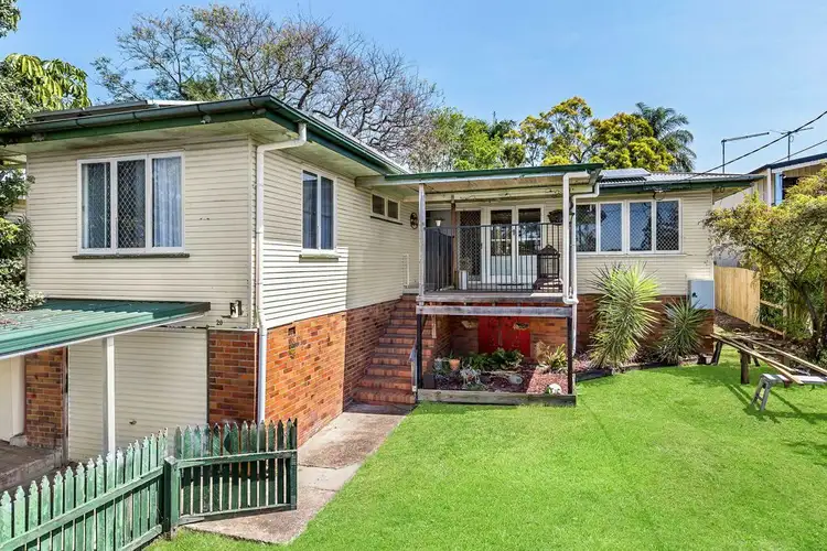 20 Logan Street, North Booval QLD 4304