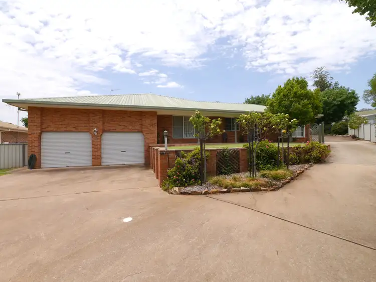 30 Nambucca Circuit, Cowra NSW 2794