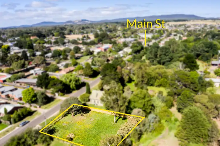 24 Murphy Street, Romsey VIC 3434