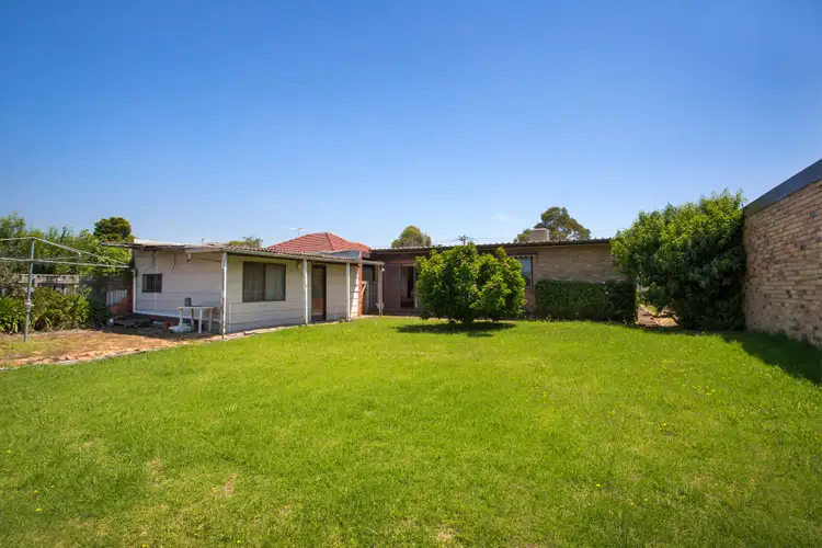 32 Darebin Boulevard, Reservoir VIC 3073