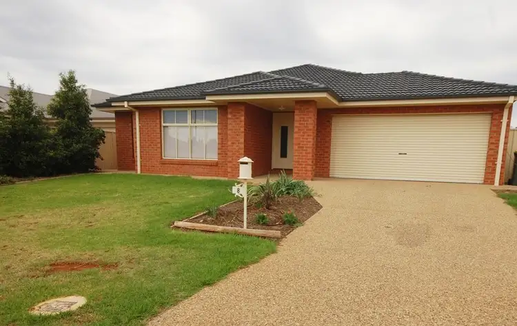 8 Hillam Drive, Griffith NSW 2680