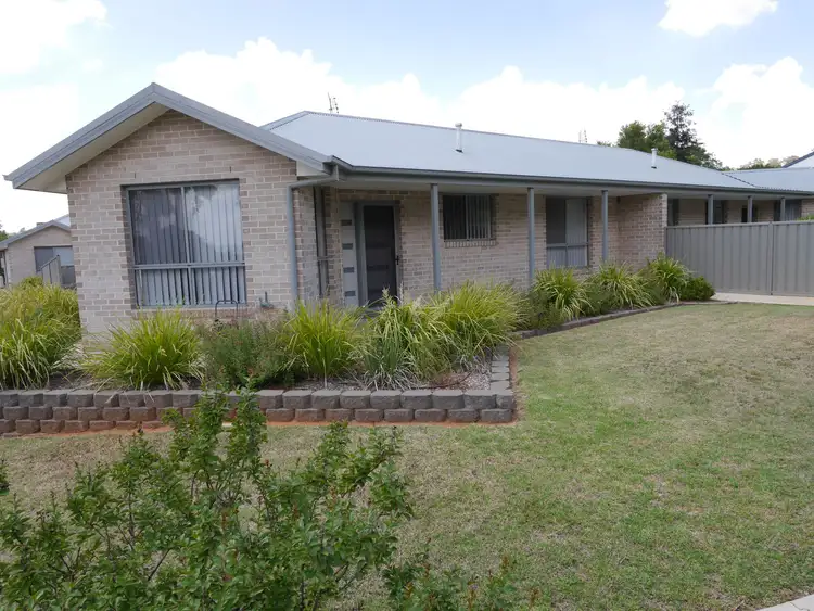 Unit 6/1 Kibbler Street, Cowra NSW 2794