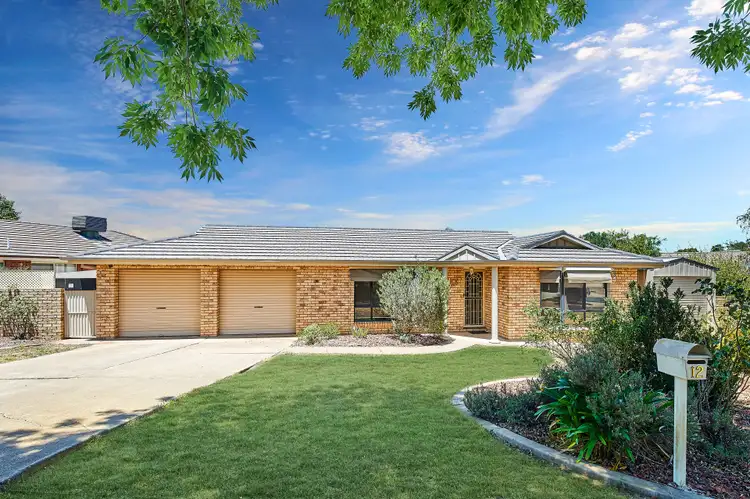 12 Galleon Place, Estella NSW 2650