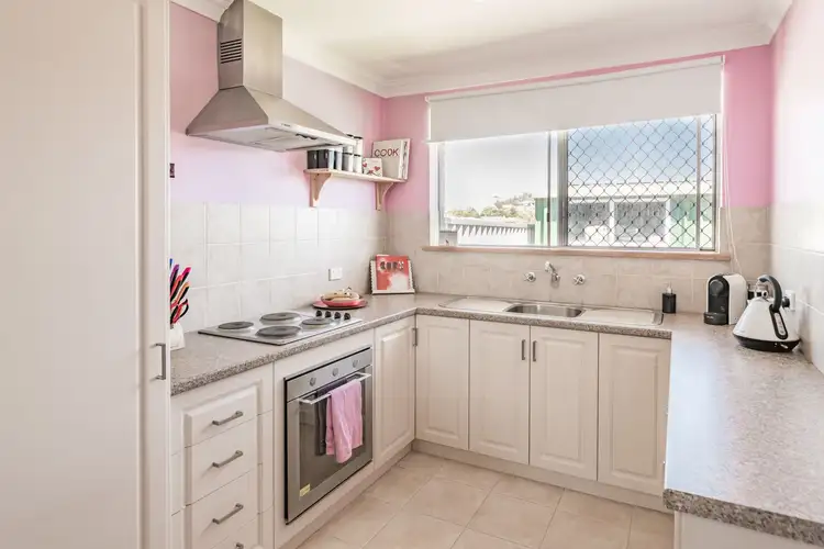 Fifth view of Homely unit listing, 2/7 Hayward Street, South Bunbury WA 6230