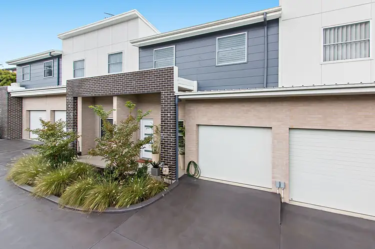 3/10 Cowper Avenue, Charlestown NSW 2290