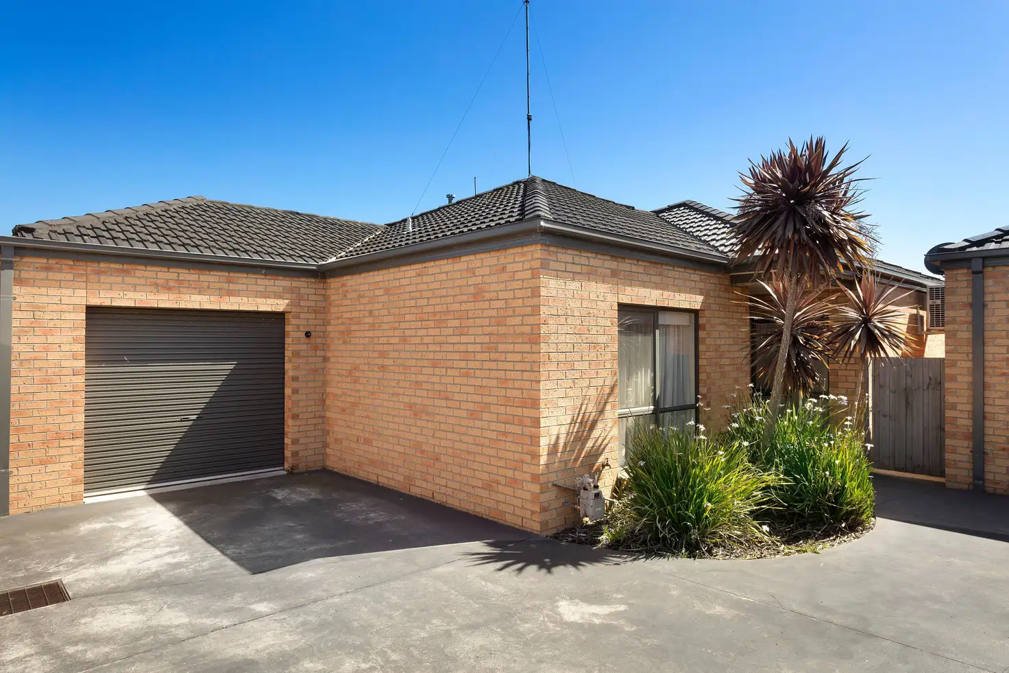 Main view of Homely house listing, 2/25 Schmitt Court, Whittington VIC 3219