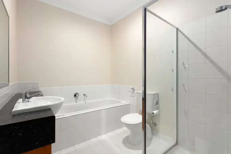 Sixth view of Homely house listing, 2/25 Schmitt Court, Whittington VIC 3219