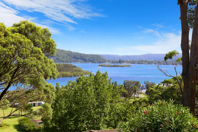 Second view of Homely house listing, 31 Treeview Place, Saratoga NSW 2251