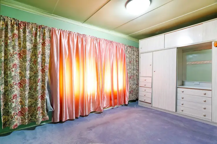 Fifth view of Homely house listing, 114 Waranga Crescent, Broadmeadows VIC 3047