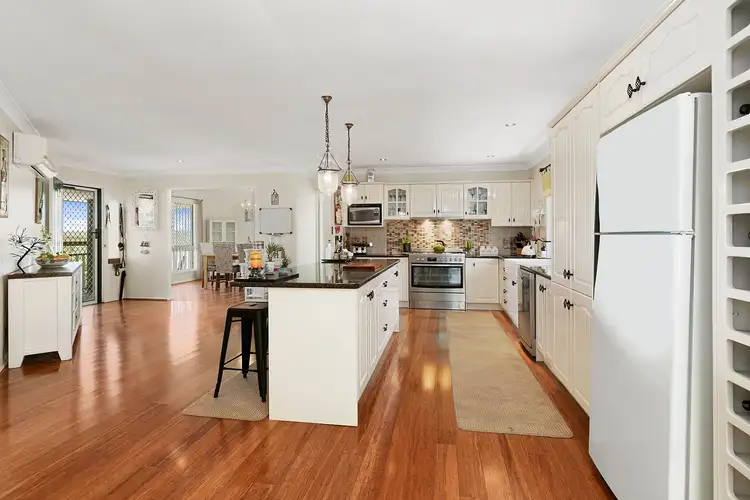 18 Montgomery Drive, Wellington Point QLD 4160