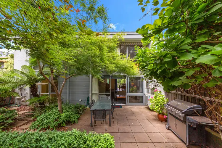8 Cornish Place, Holder ACT 2611
