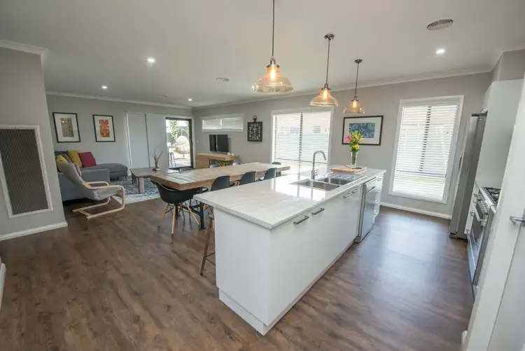 Sixth view of Homely house listing, 5 Stringybark Drive, Swan Hill VIC 3585