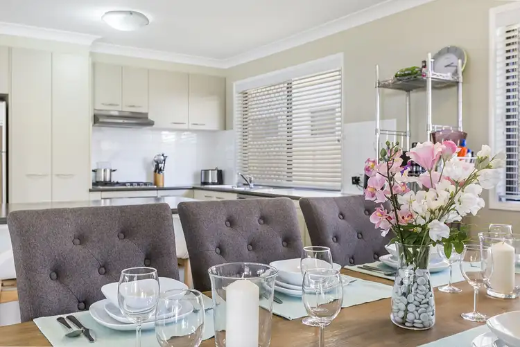 16 Troon Street, North Lakes QLD 4509