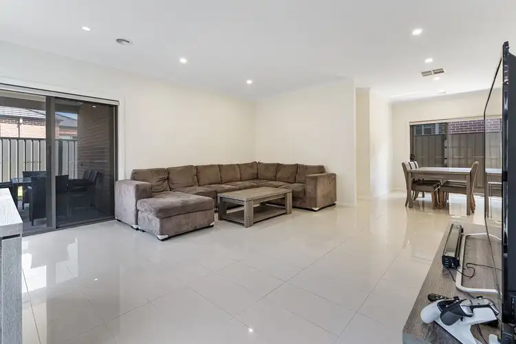 Sixth view of Homely house listing, 6 Rouge Way, Craigieburn VIC 3064
