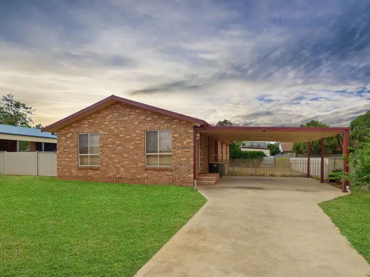 7 Powter Street, Forbes NSW 2871