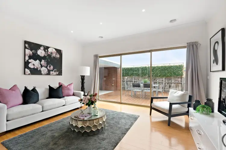 2/1 Leslie Court, Clayton South VIC 3169