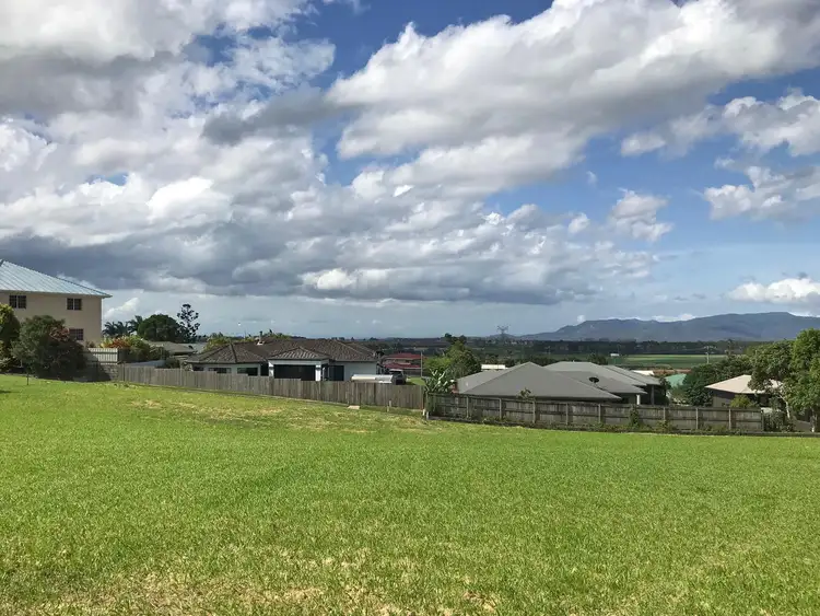 32 Jackson Drive, Atherton QLD 4883