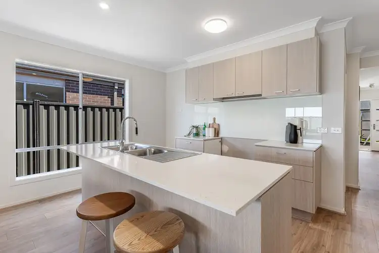 Fourth view of Homely house listing, 9 Featherwood Crescent, Craigieburn VIC 3064