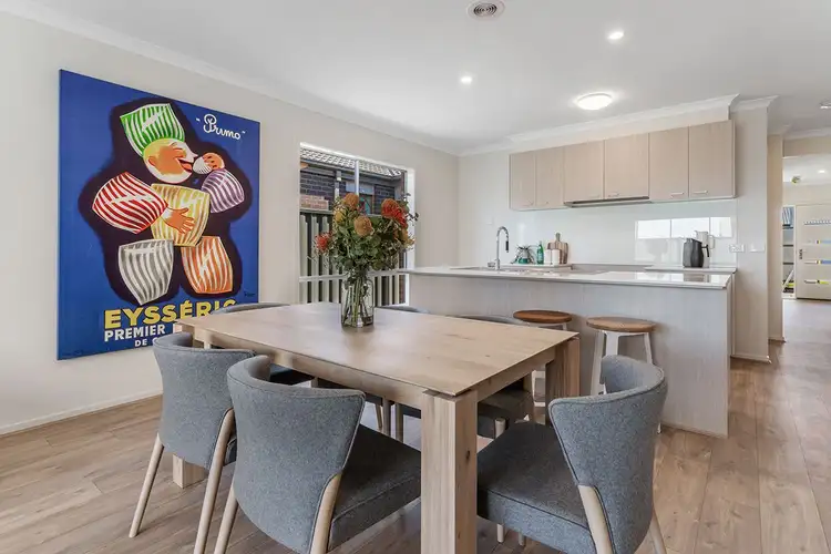 Seventh view of Homely house listing, 9 Featherwood Crescent, Craigieburn VIC 3064