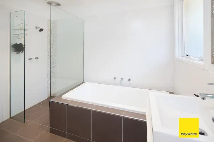Sixth view of Homely house listing, 6 Cuneata Close, Langwarrin VIC 3910
